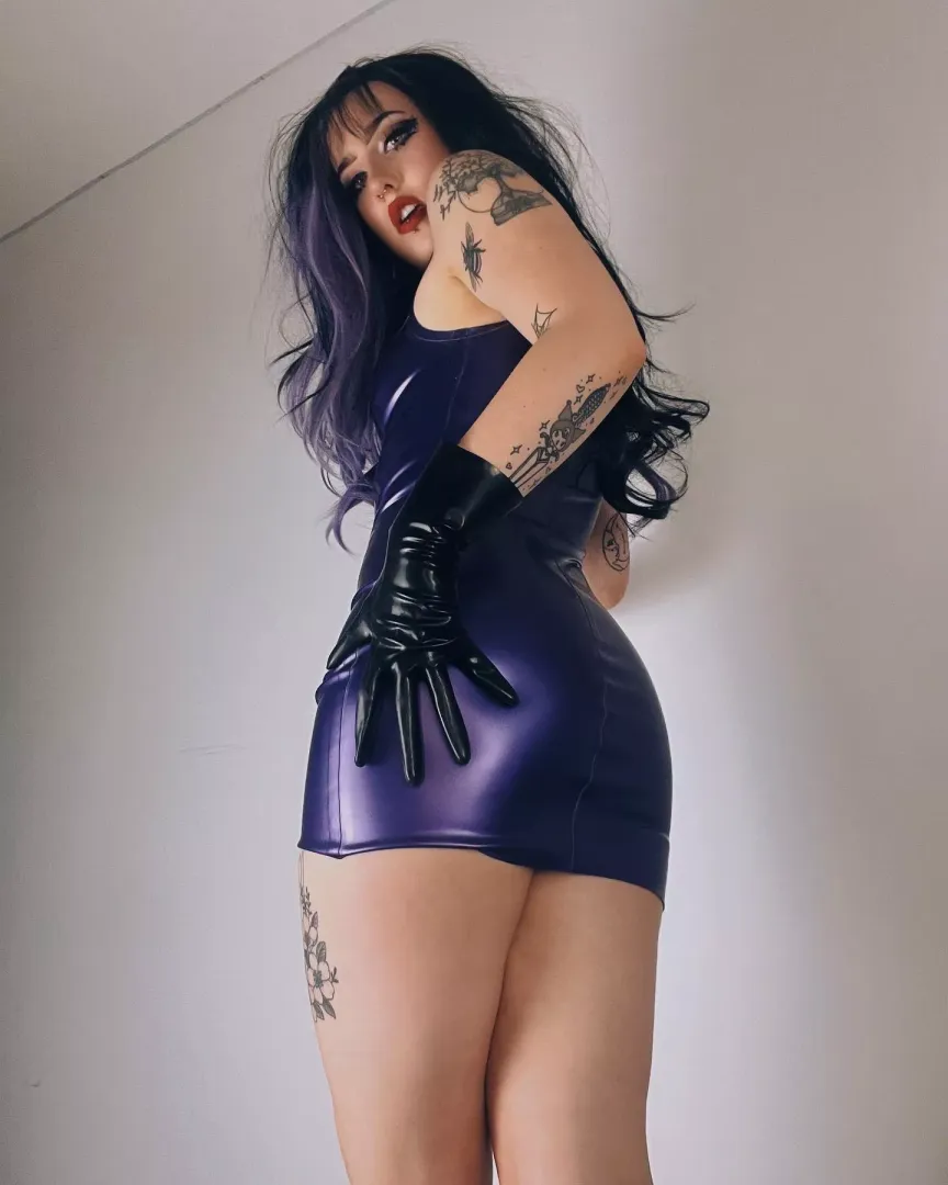 Bow down for your shiny goddess