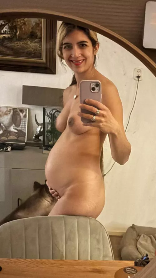 Boyfriend finally got me pregnant❤️ hubby and me can’t wait to meet the little guy❤️