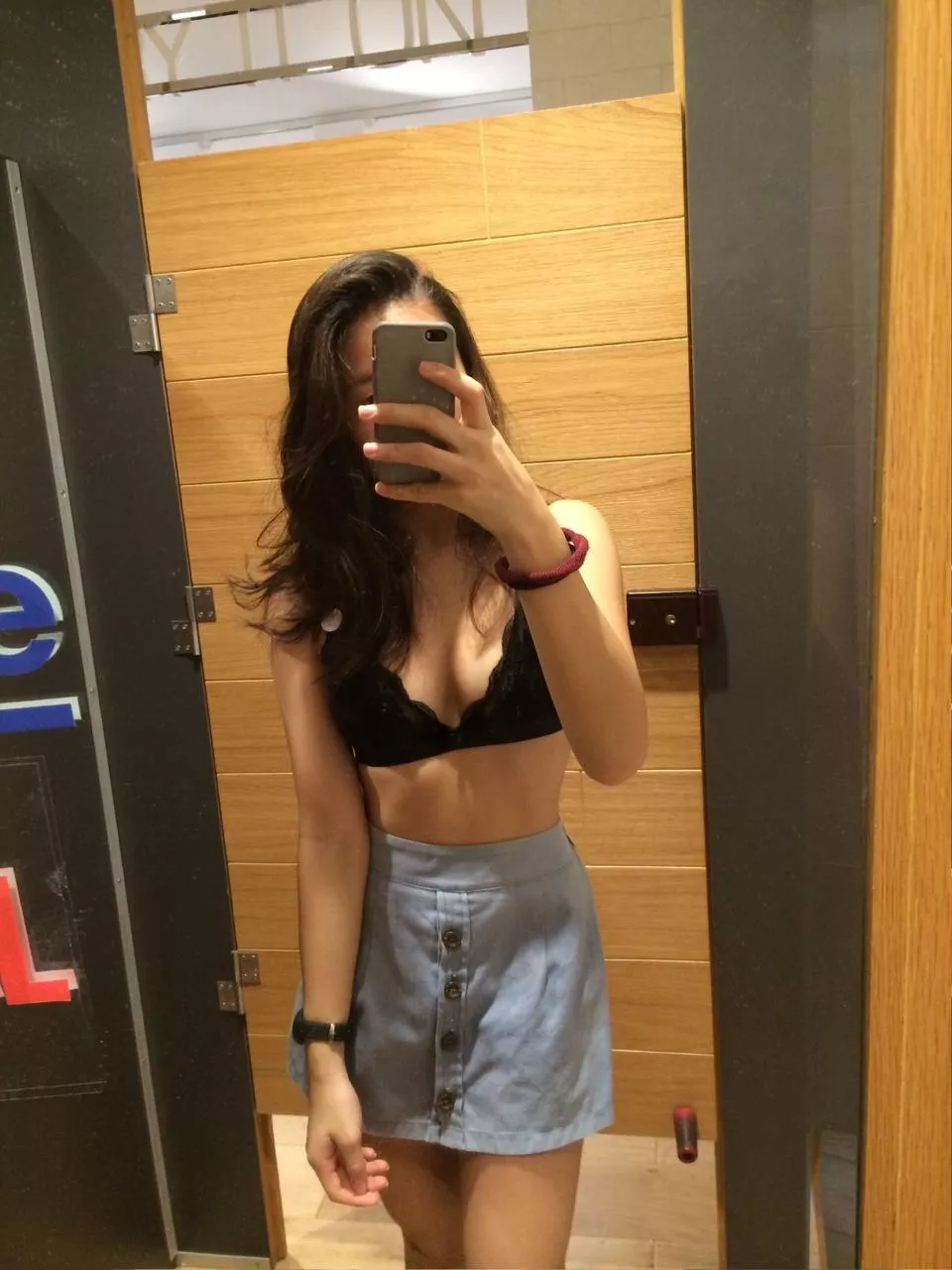 Bra trying