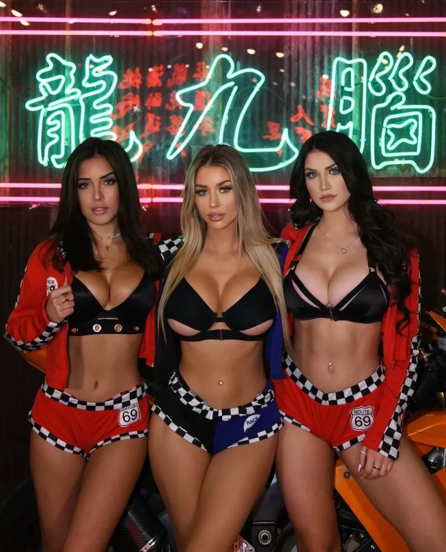Brunette, blonde or black