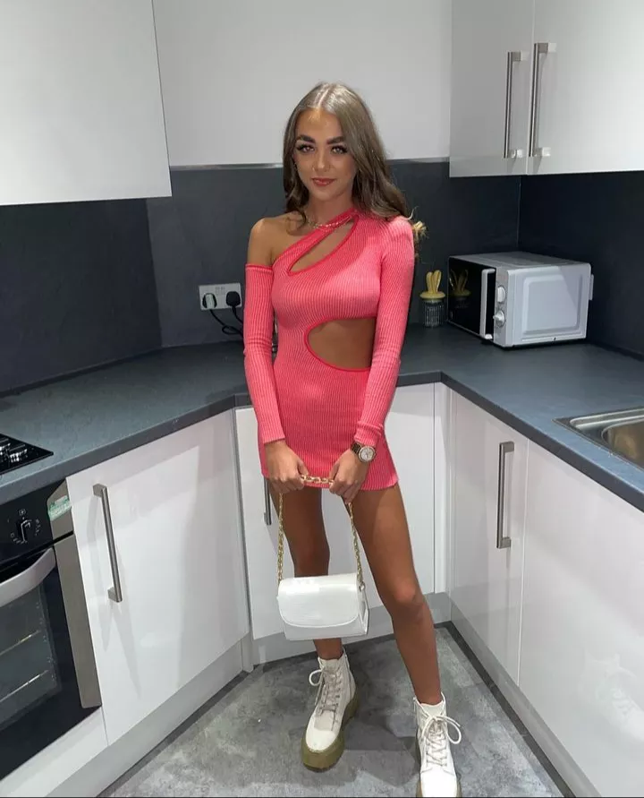 Brunette chav Bridget