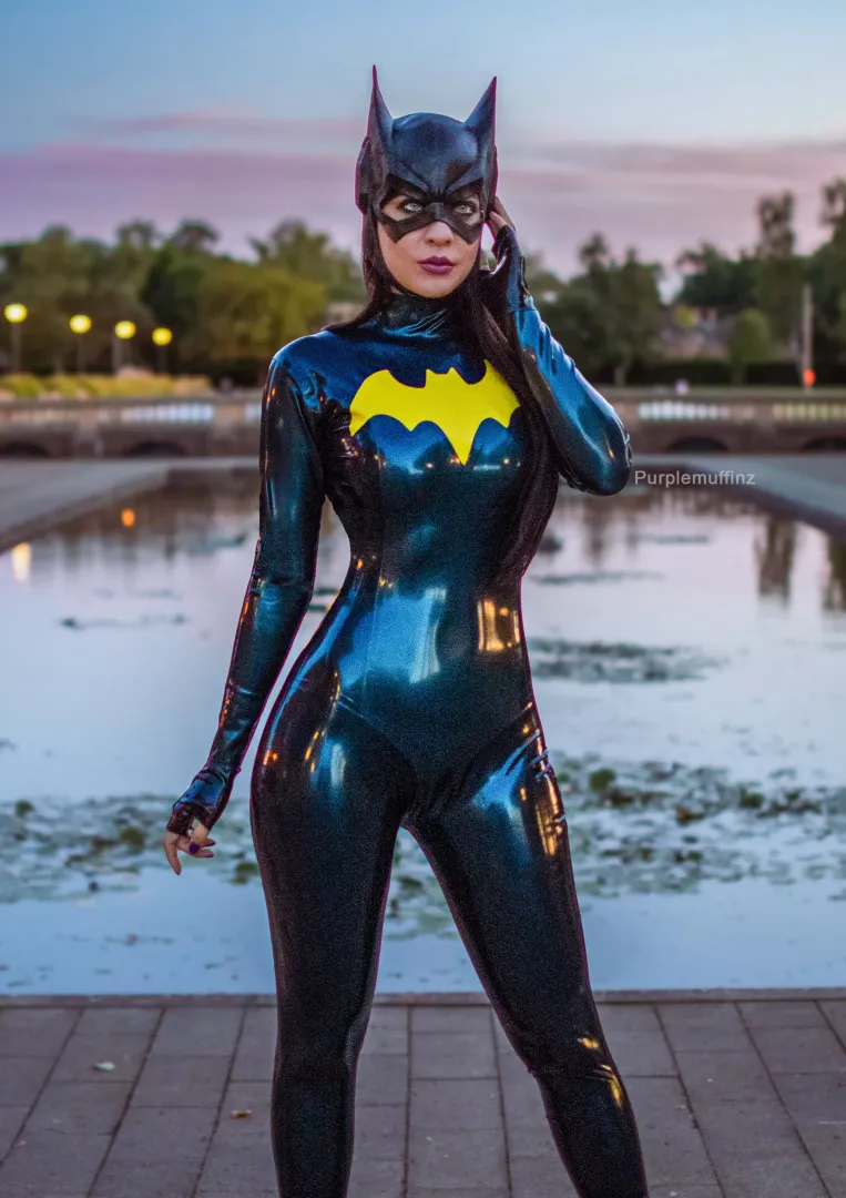 Brunette latex Batgirl