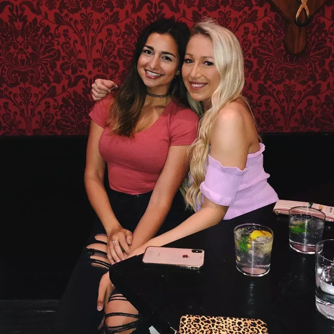 Brunette or Blonde?