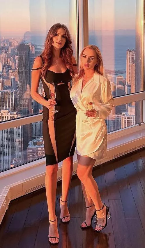 Brunette or Blonde?