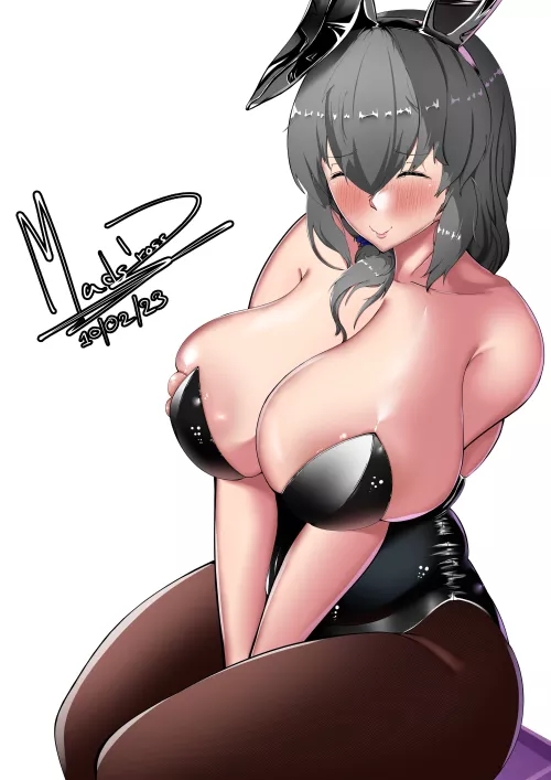 Bunny mommy Tsuki Uzaki (madsdross)[uzaki-chan wants to hangout]