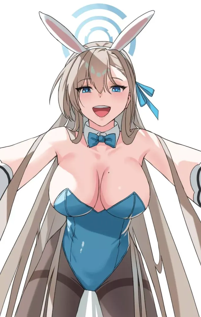 Bunny waifu on top