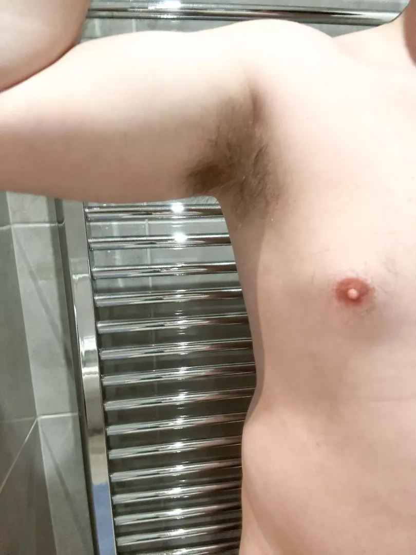 Burry your face in my armpit