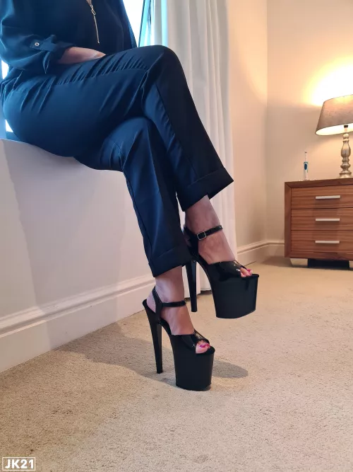 Business women meets slut!