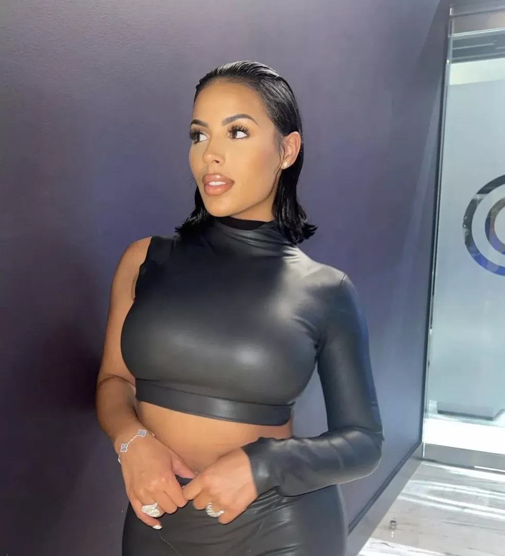 Busty