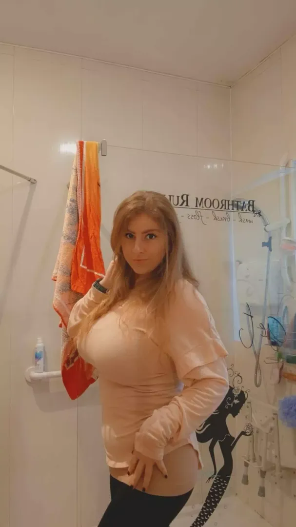 Busty Babe