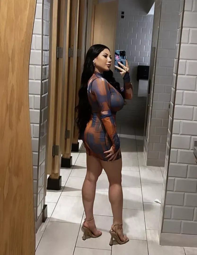 Busty side view