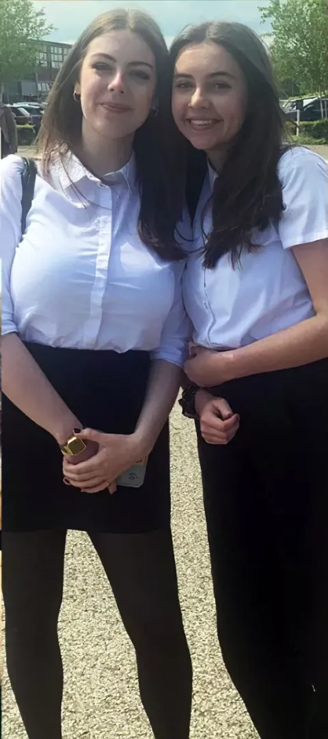 Buttons bursting (enhanced)