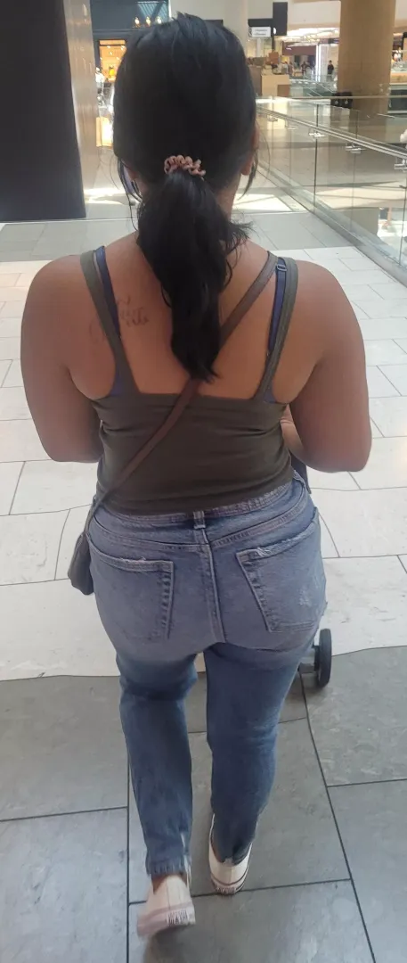 Buzzed wife here. Mad at hubby. Ugh what a rough day. 32f latina.wanna chat?