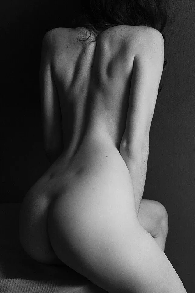 b&w back