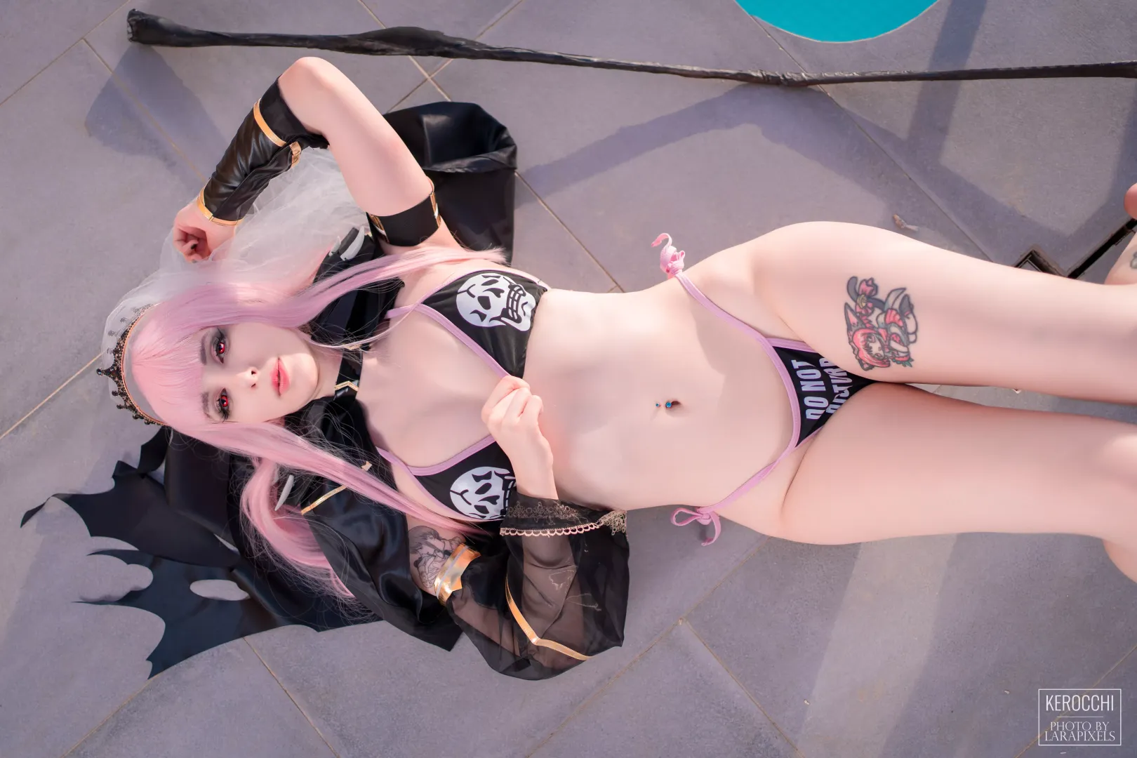 Calliope Mori sexy cosplay from Hololive EN by Kerocchi