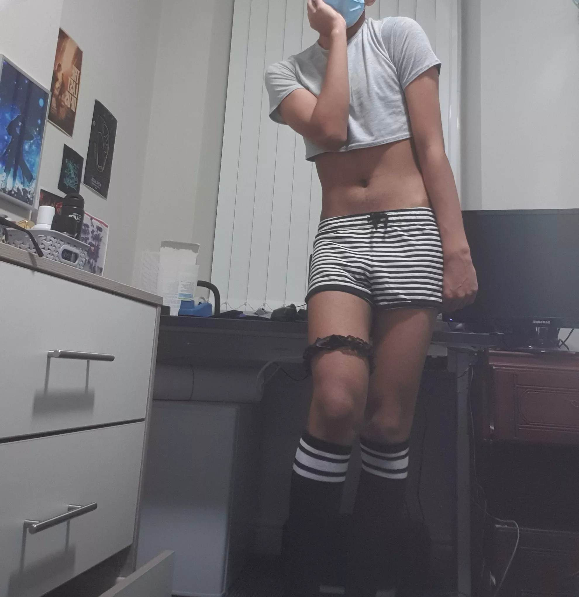 Can a darker femboy gets some love❤
