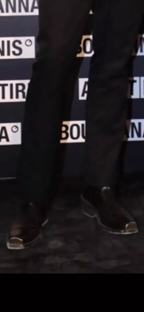 Can anyone identify these or similar? Thanks!