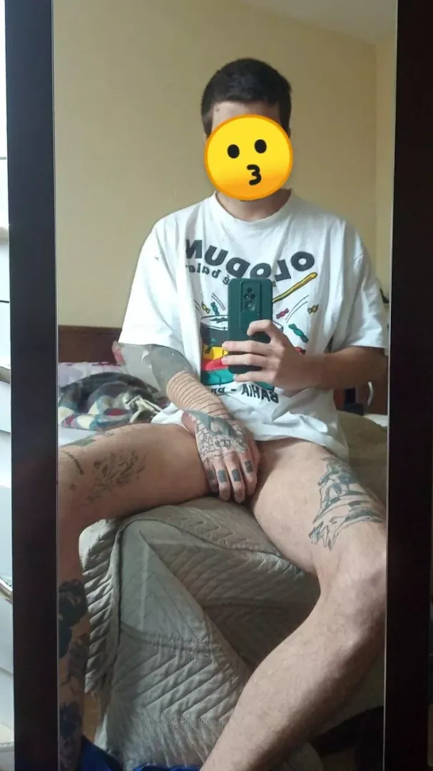 can i be ur tattooed boyfriend?