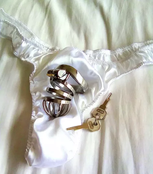 Can I be your keyholder? 🥰