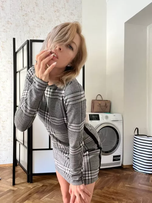 Can i be your... secretary?