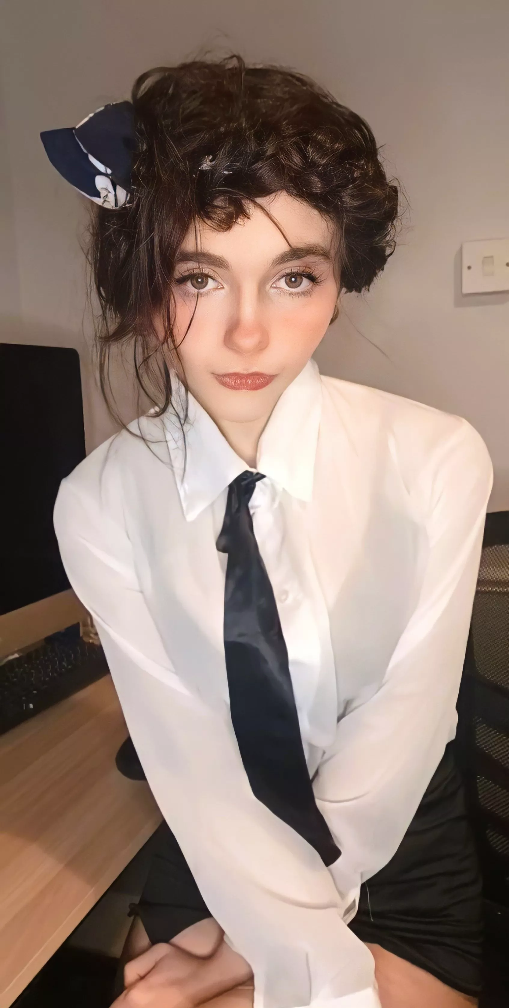 can I be your secretary? or something more perhaps? UwU 😊
