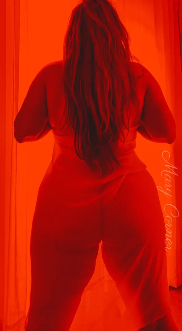 Can I have 10000 followers on Chaturbate until my birthday??? 🎂 28 days to go!!!