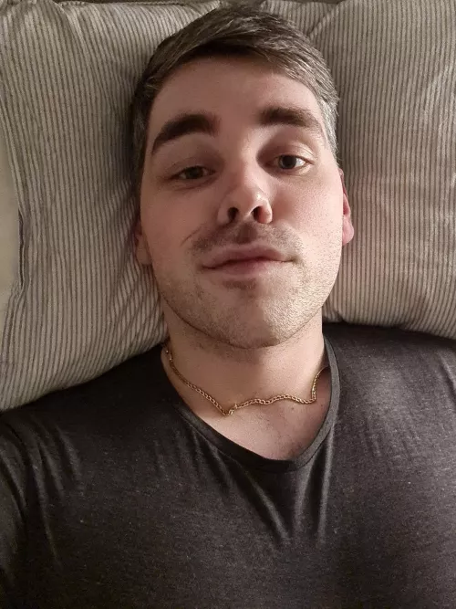 Can I just lay here until it is weekend again? Have an amazing week everyone! 😪☕️