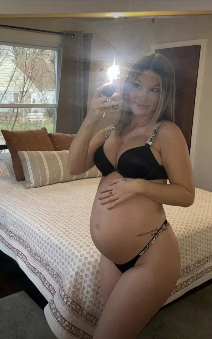 Can I send you my preggo nudes?
