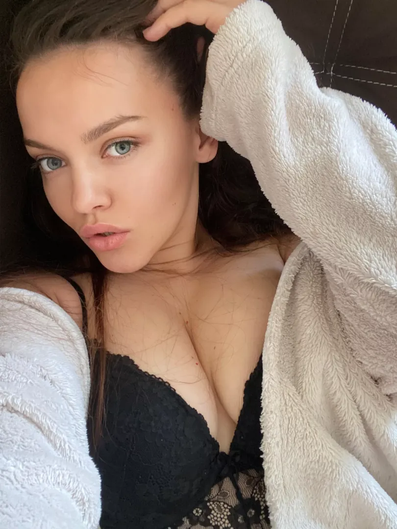 Can I send you nudes like these while you�re at work?