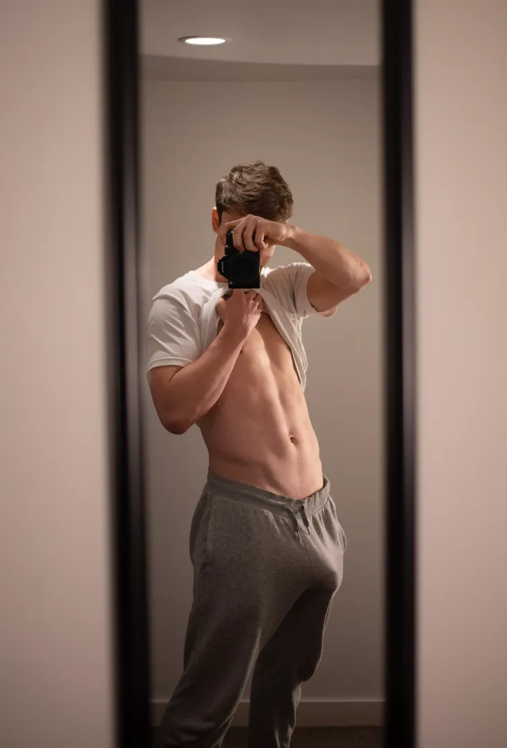 Can never say no to my grey sweatpants