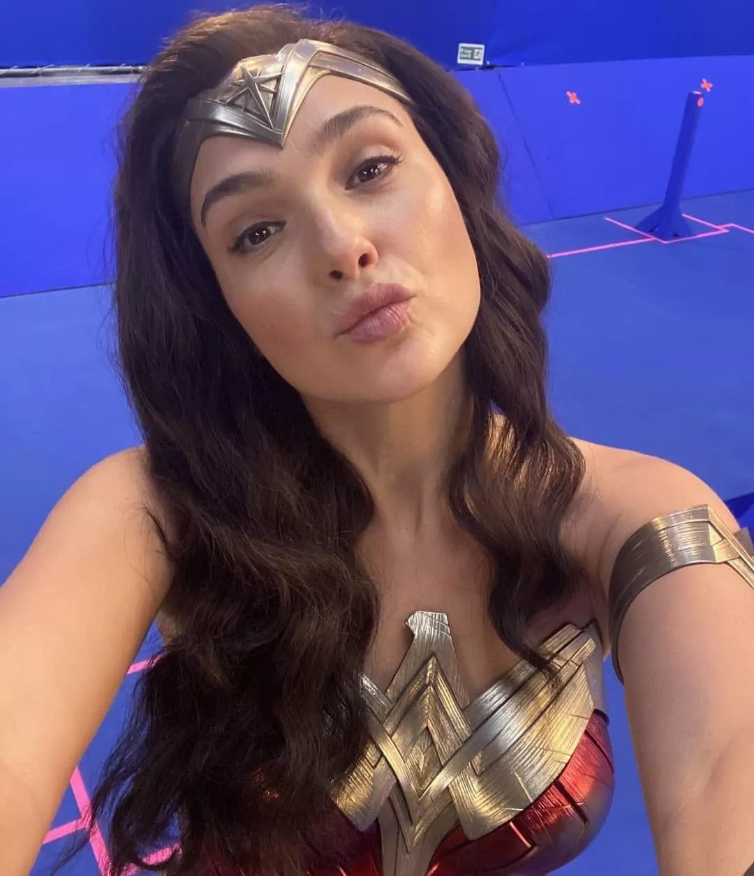 Can someone Rp as Gal Gadot for me