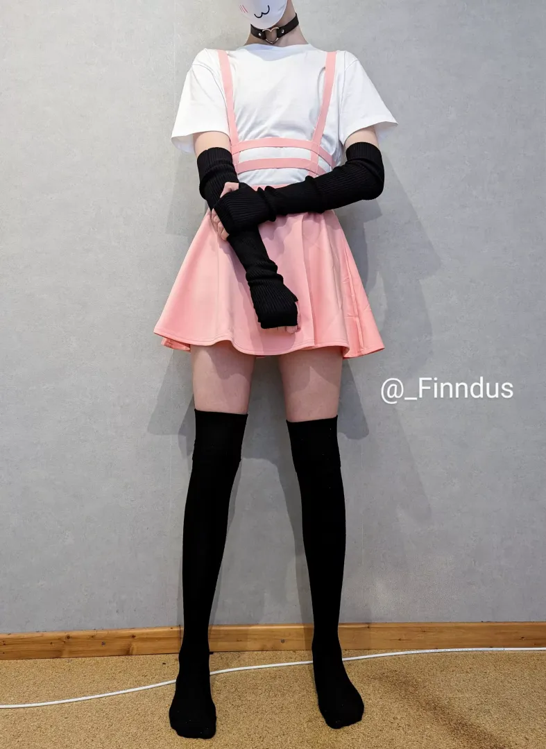 can we cuddle? ><