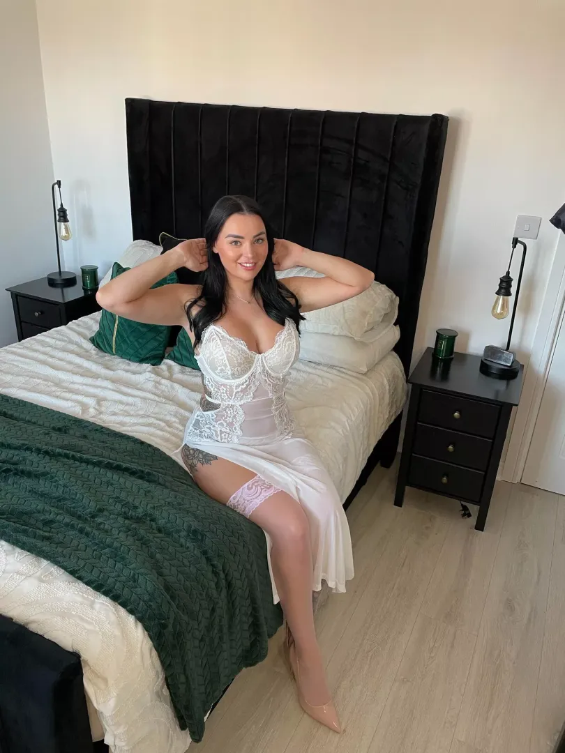 Can we keep the stockings on in bed? 