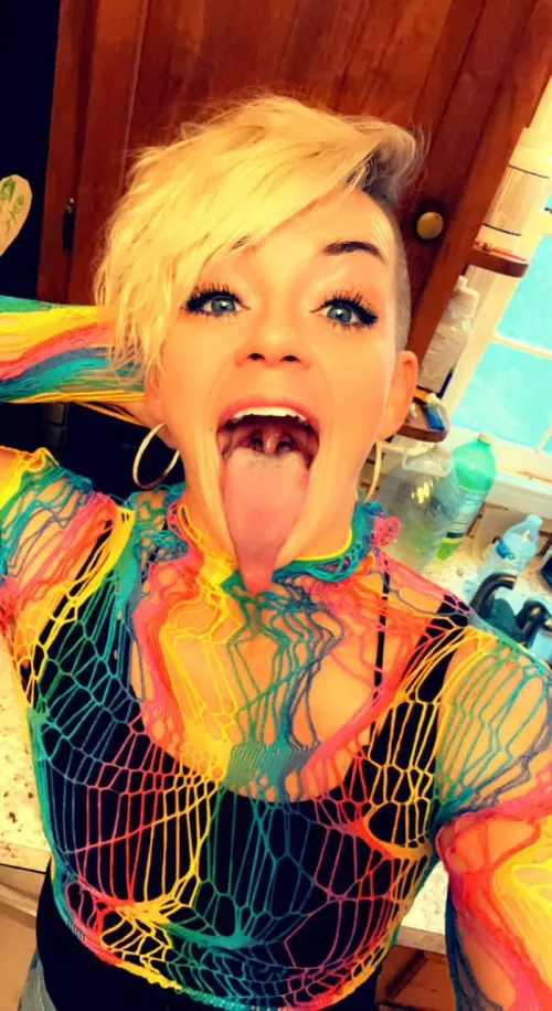 Can you cum on this? 👅