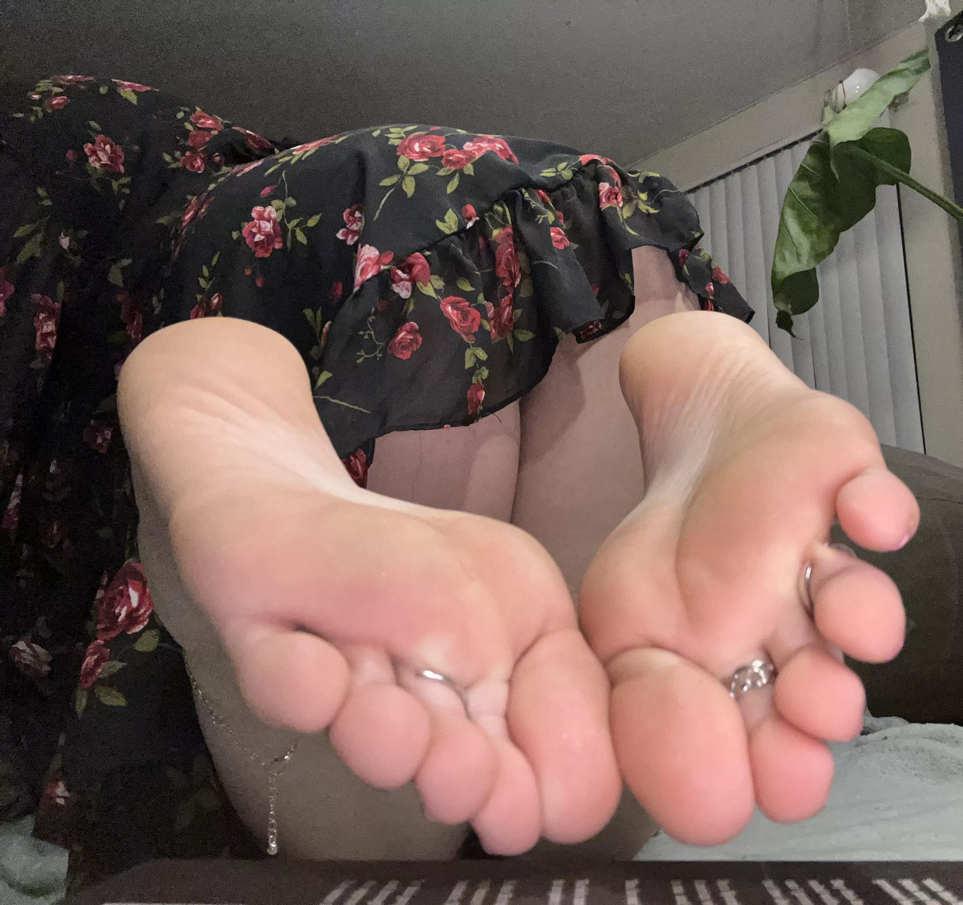 Can you fit both in your mouth?