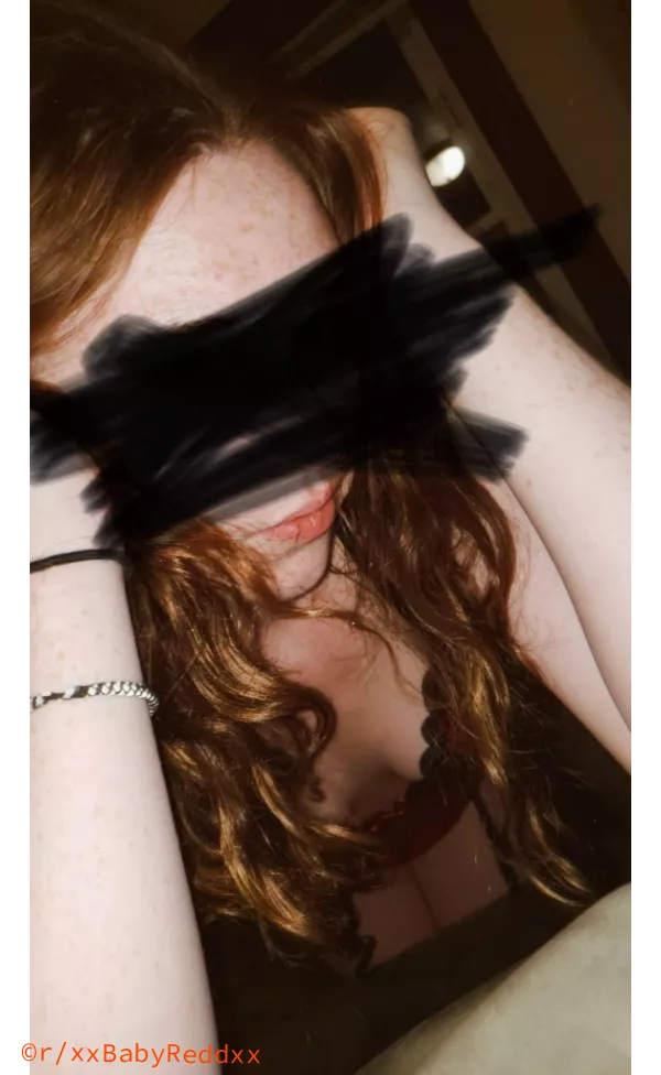 Can you guess 🤔 correctly how many freckles are all over my body? 😘 Let's find out; we can count them like candy in a jar and see how good you are 🧐😏 I'm