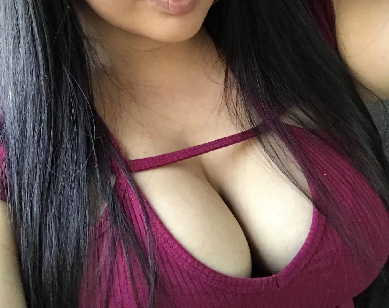 Can you jerk off to my tits?