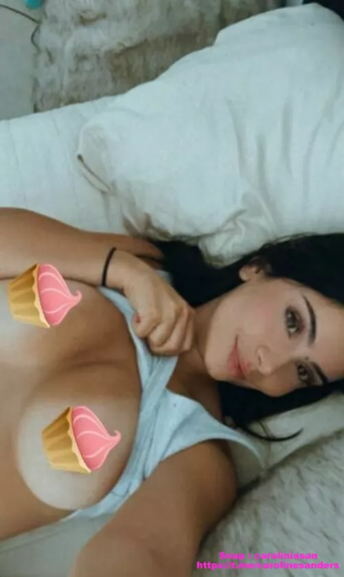 Can you keep eye contact with me? 😋