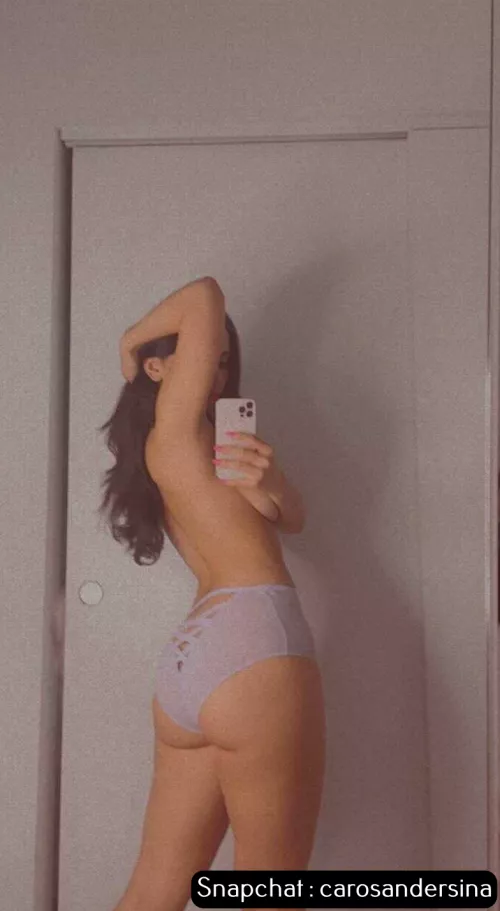 Can you play COD & I’ll watch but every time you get a kill I put my mouth on your cock & suck? How long would you last?