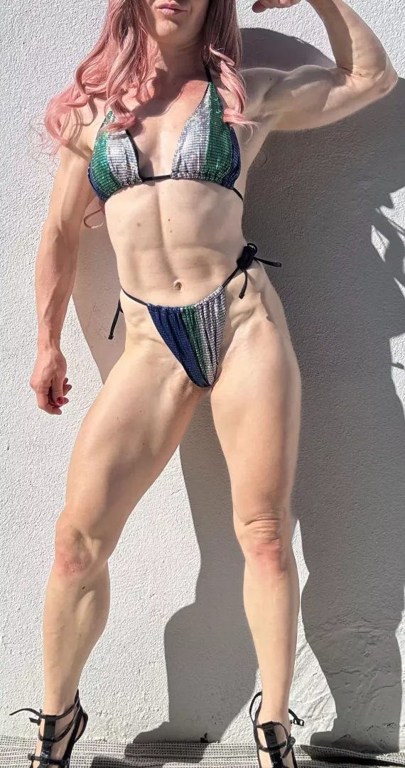 Can you resist my muscle?