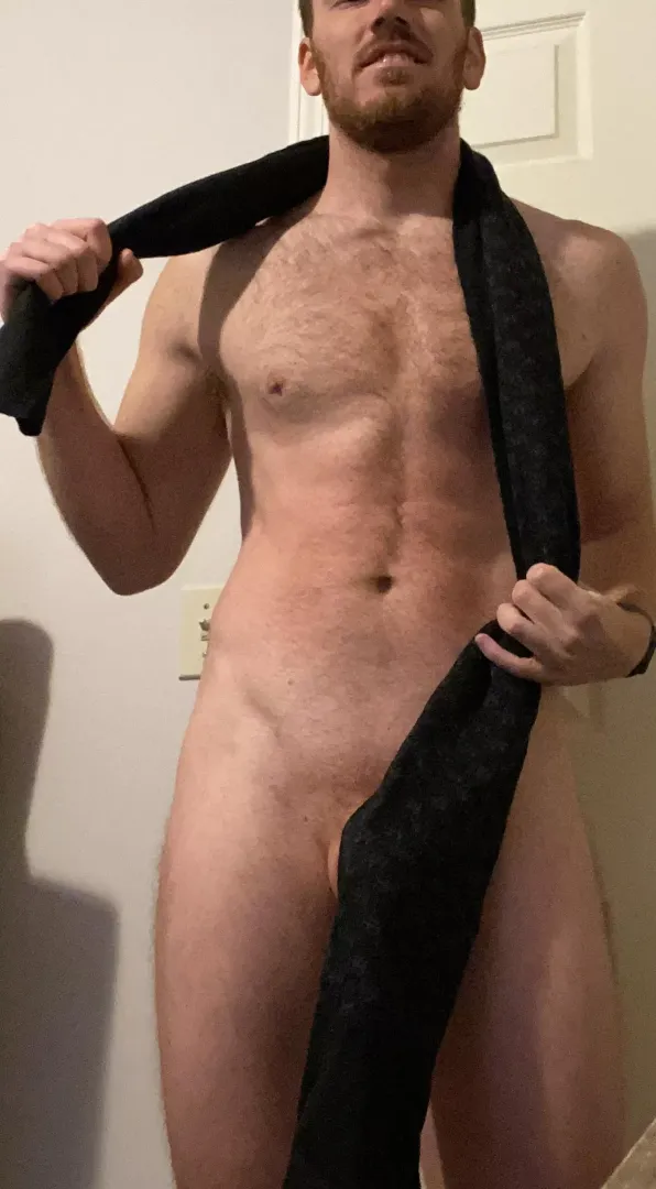 Can you teach me how to tie a scarf?