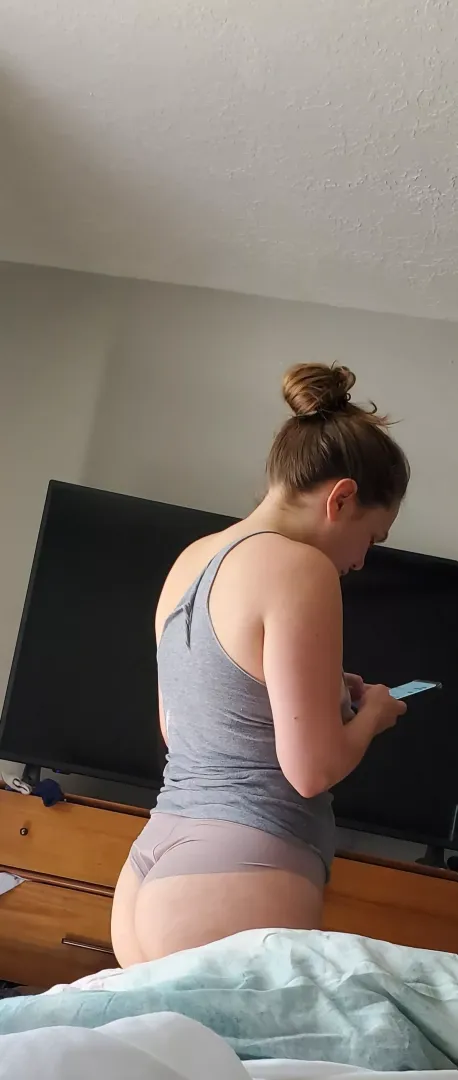 Candid ass this morning. Kik is ELLEN21211.
