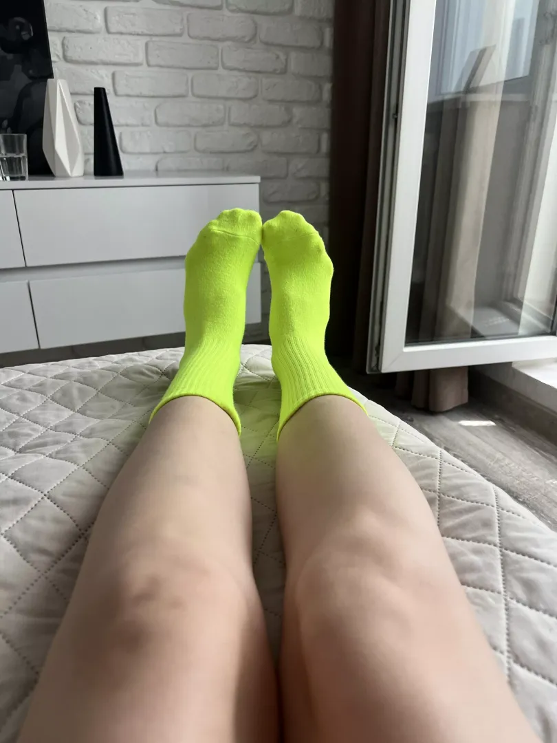 Can’t do leg day without socks