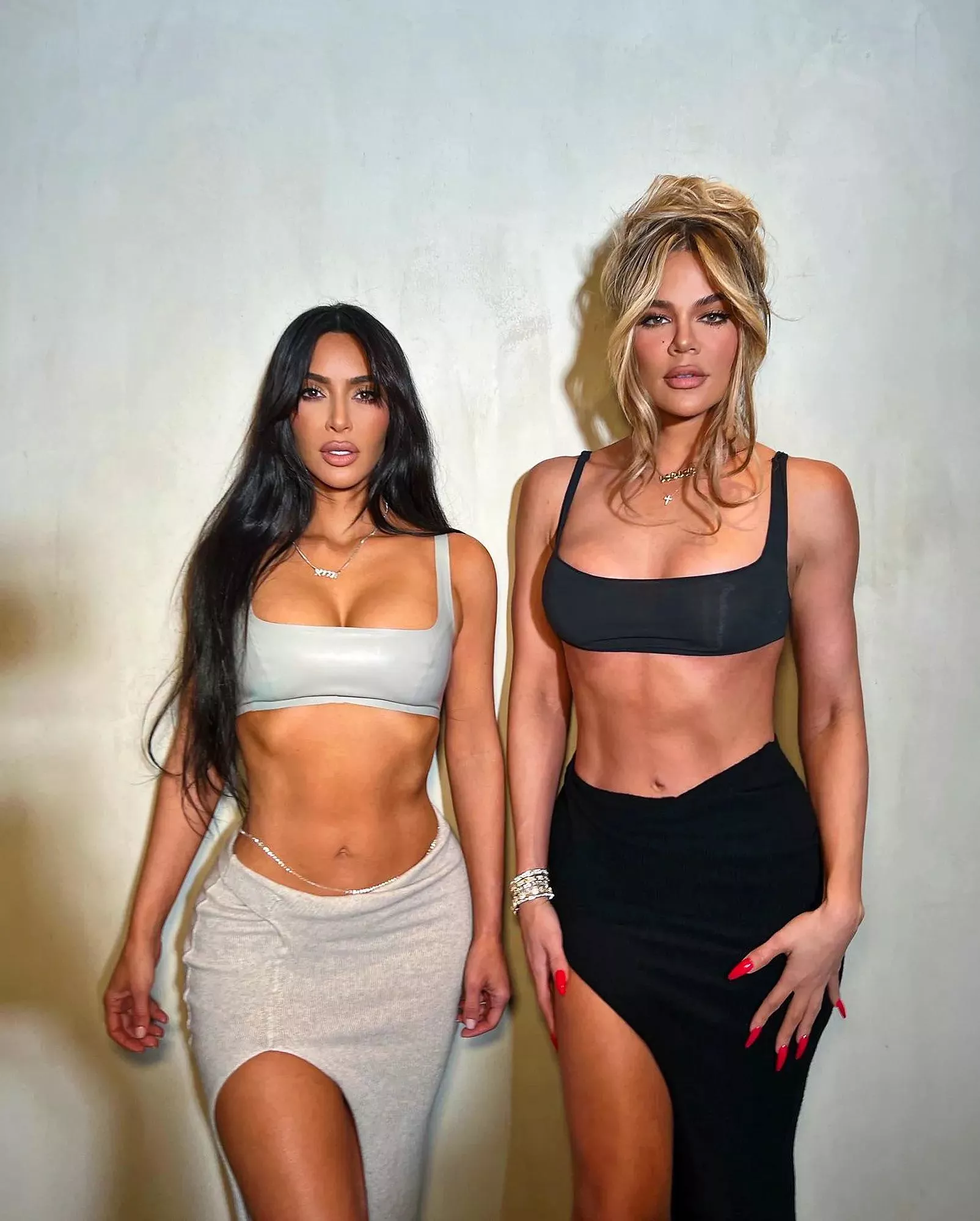 can’t stop thinking about about how hot these two would be together 😵‍💫