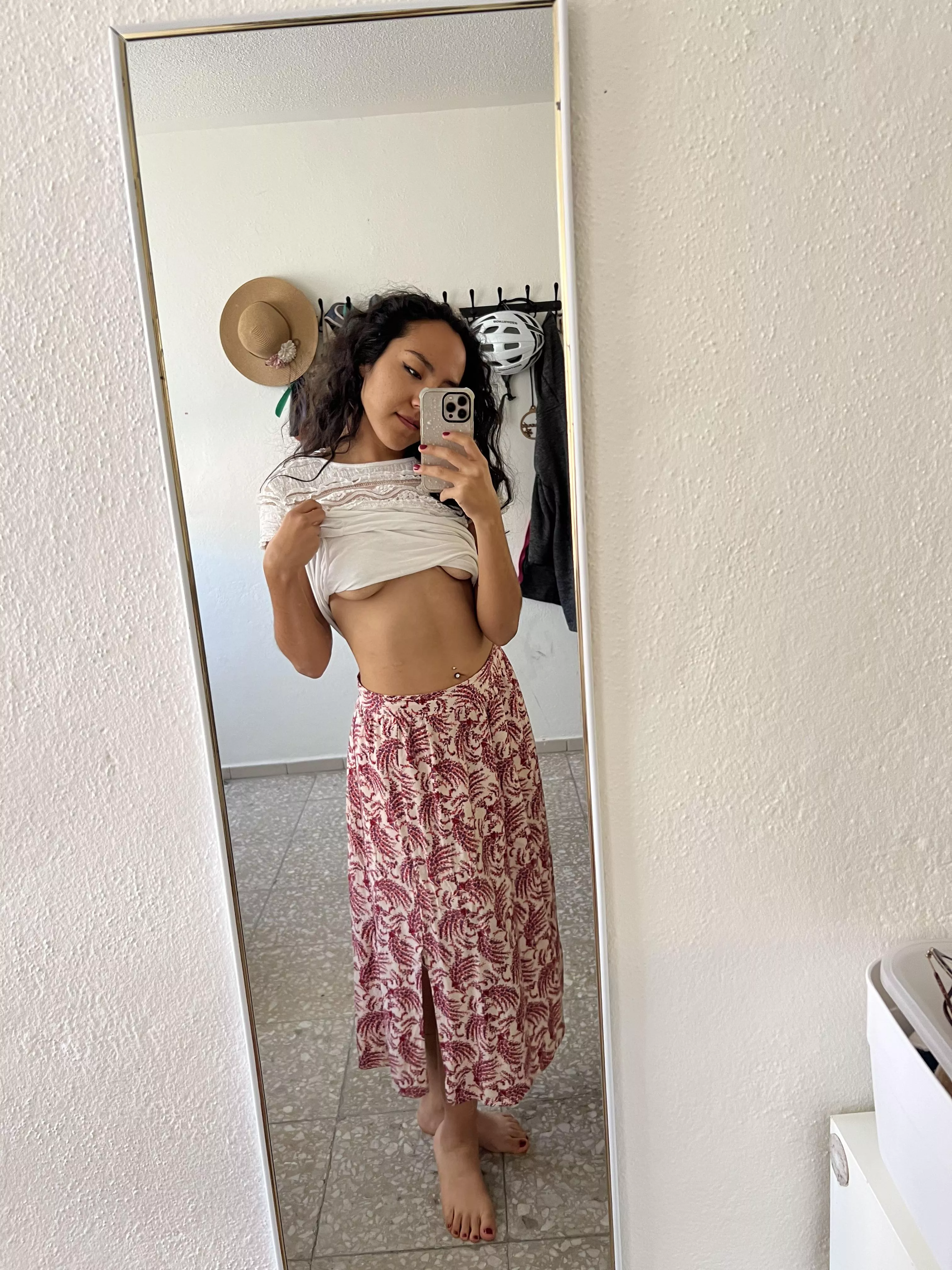 Can’t wait til I can show off my tummy in public ☀️ [IMG]