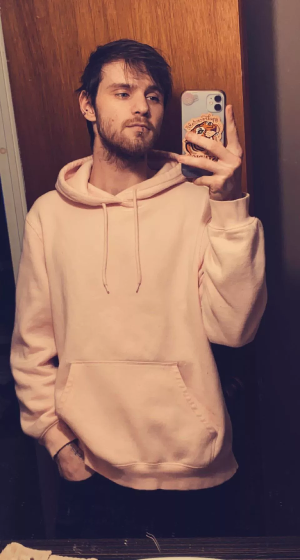 Can’t wait to go home and game, Fall guys here I come 🙌🏻🥰