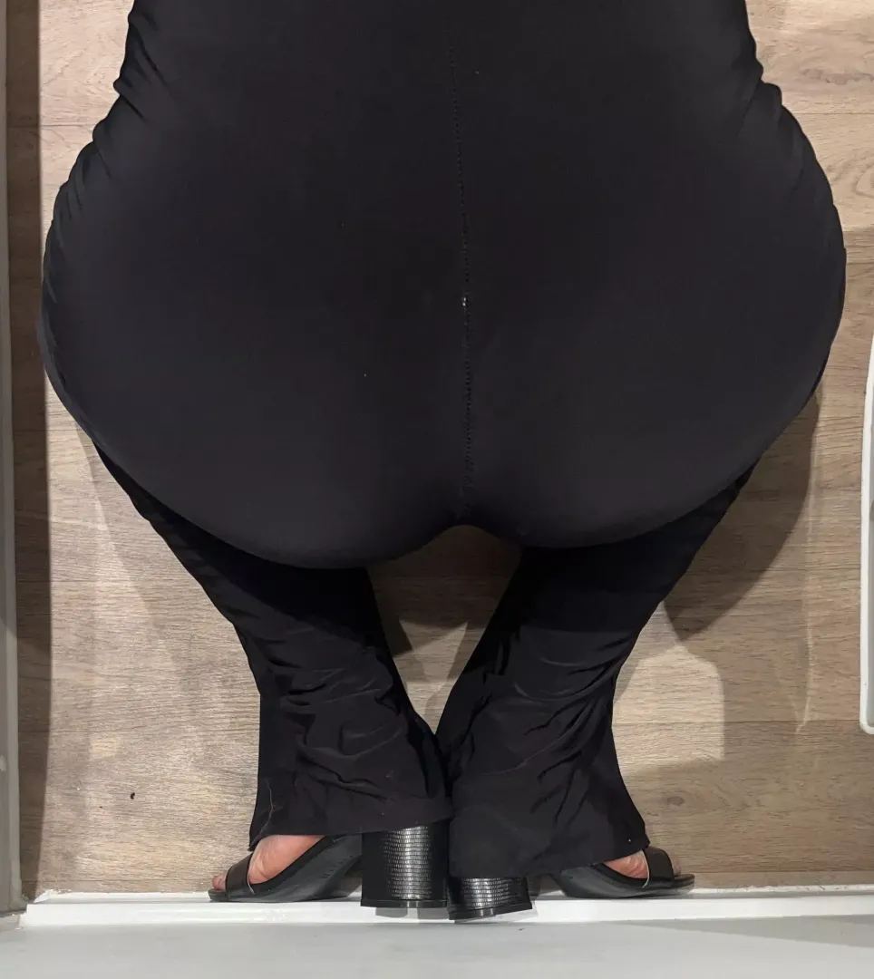 Caption my ass please