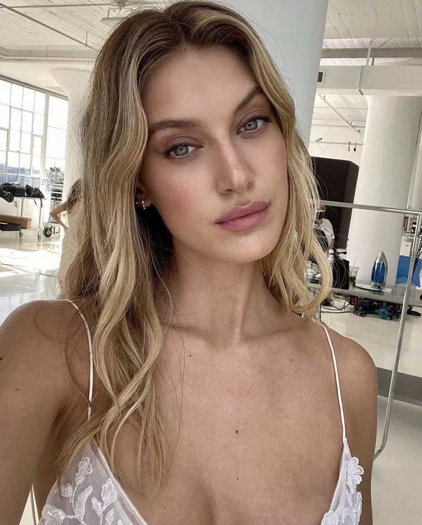 Caroline Lowe