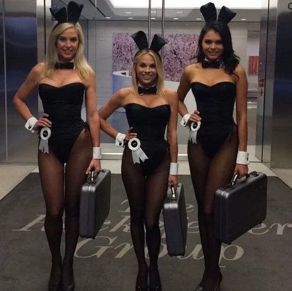Casino play girls