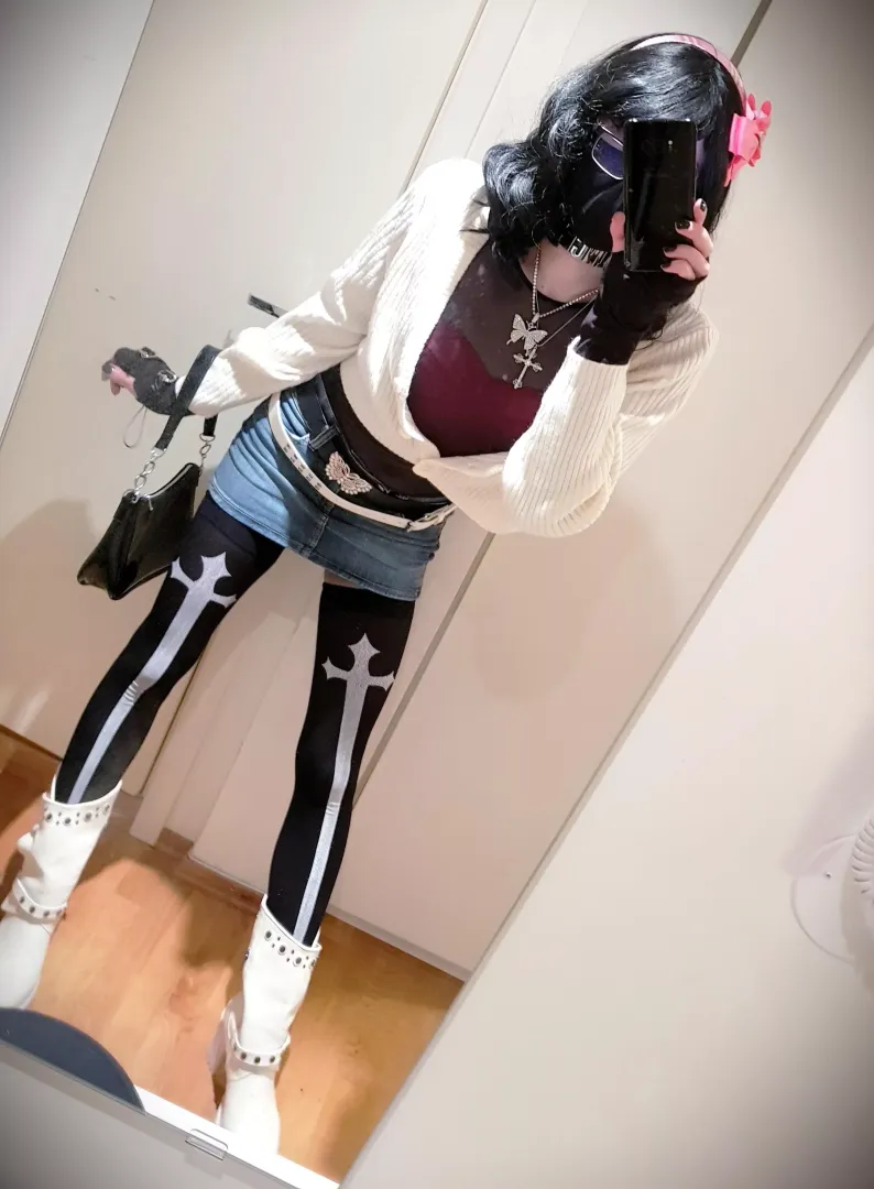Casually edgy